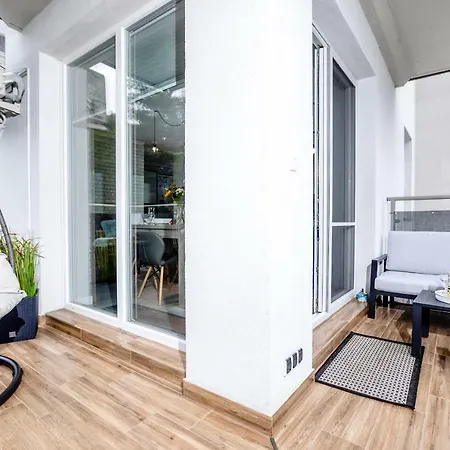 Blue Sea Lesne Tarasy 드지우노웨크